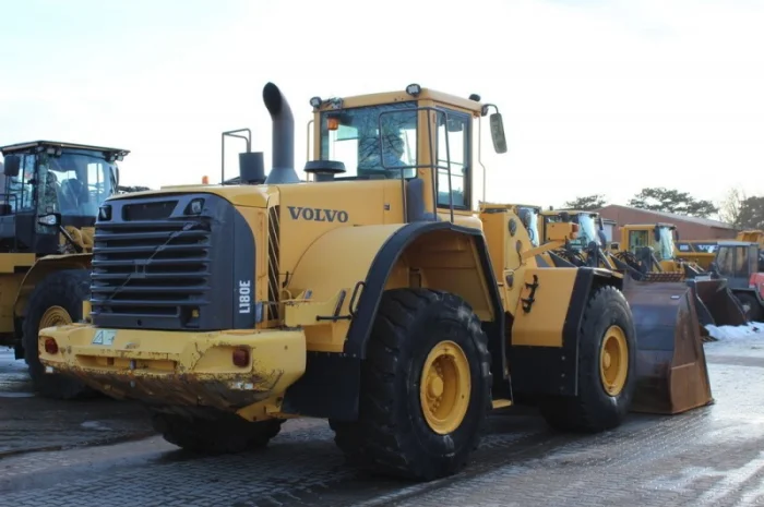 Фронтальный погрузчик Volvo L180E. Киев- фото № 6