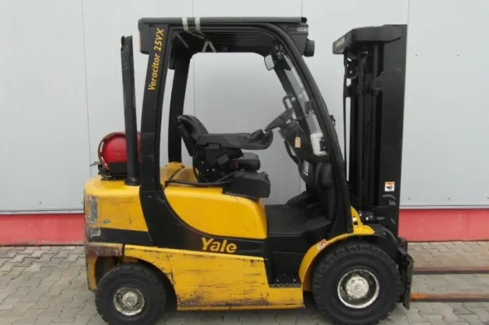 Вилочный погрузчик Yale GLP25VX- фото № 2