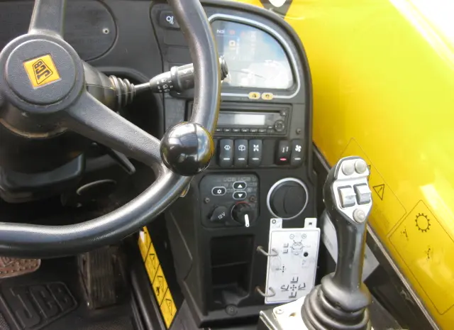 Телескопический погрузчик JCB 536-60 Agri- фото № 7