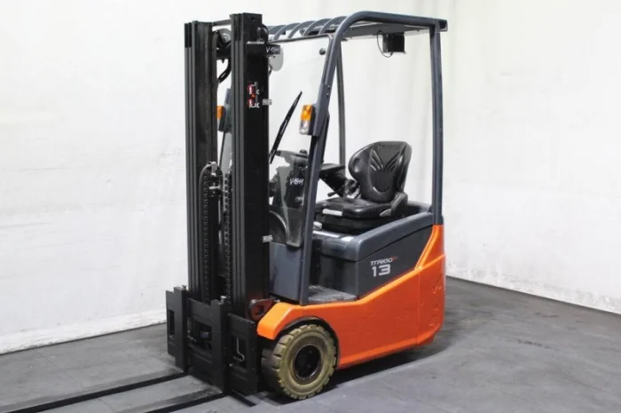 Погрузчик Toyota 7FBEST13- фото № 1