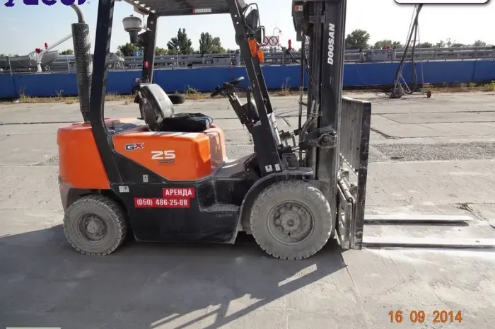 Аренда дизельный погрузчик б/у Doosan D25G- фото № 3