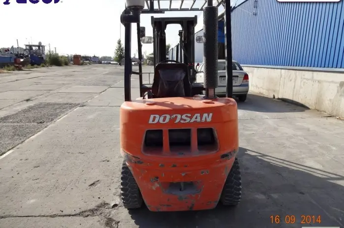 Аренда дизельный погрузчик б/у Doosan D25G- фото № 4