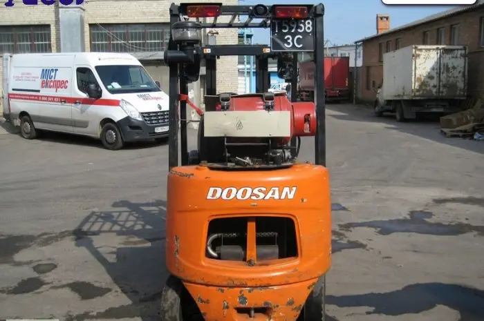 Аренда газовый погрузчик б/у Doosan G15S-5- фото № 2