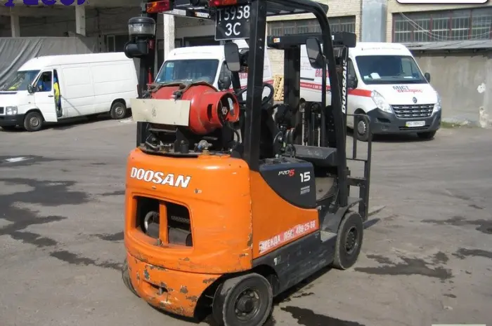 Аренда газовый погрузчик б/у Doosan G15S-5- фото № 3