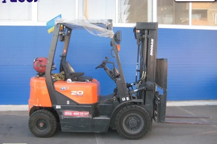Аренда газовый погрузчик б/у Doosan G20G- фото № 4