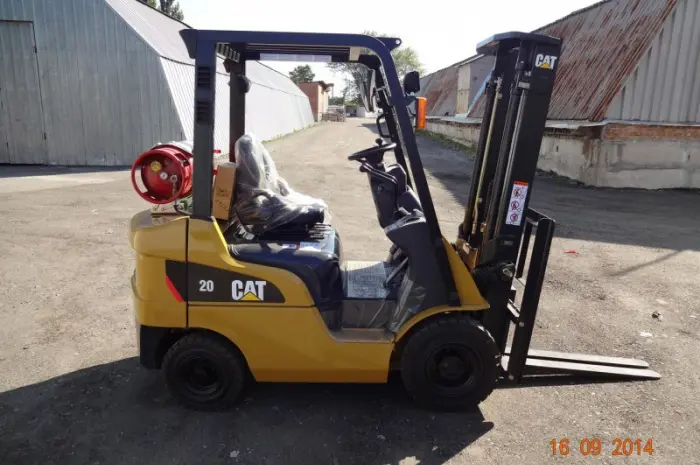 Продам новый погрузчик Caterpillar GP20CNT. Акция- фото № 1