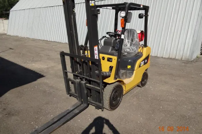 Продам новый погрузчик Caterpillar GP20CNT. Акция- фото № 3