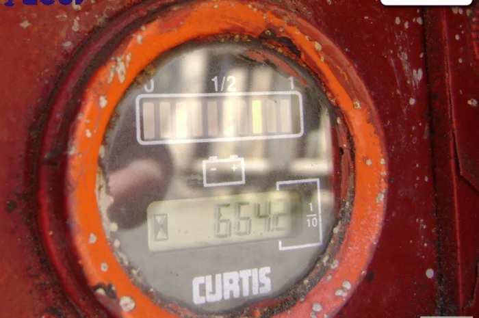 Продам подъемник ножничного типа б/у UpRight X32N Акция- фото № 5