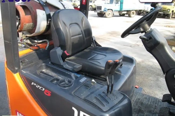 Продам газовый автопогрузчик б/у Doosan G15S-5- фото № 5