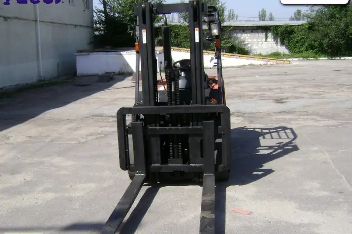 Аренда дизельный погрузчик б/у Doosan D30G- фото № 3