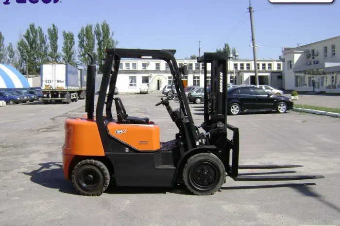 Аренда дизельный погрузчик б/у Doosan D30G- фото № 5
