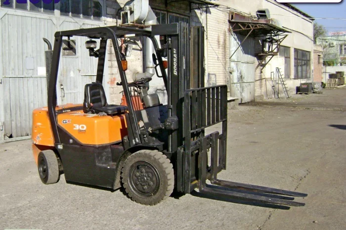Аренда погрузчик дизель б/у Doosan D30G- фото № 2
