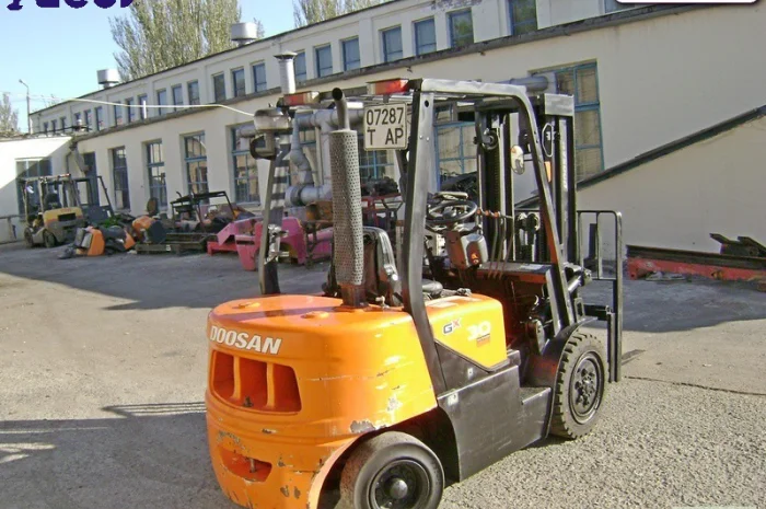 Аренда погрузчик дизель б/у Doosan D30G- фото № 3