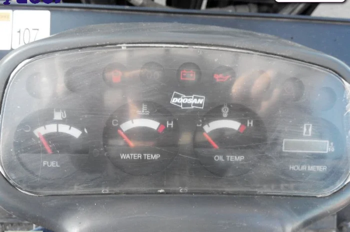 Аренда автопогрузчик б/у Doosan D30G, дизель- фото № 6