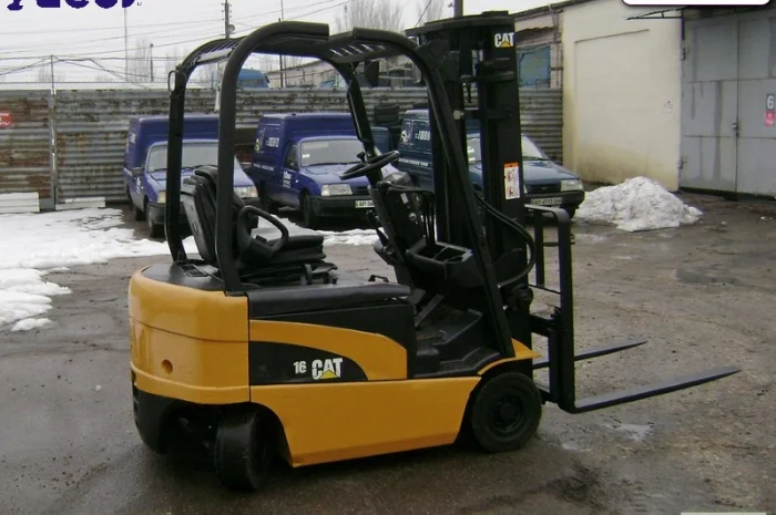 Погрузчик вилочный в аренду в Полтаве- фото № 1