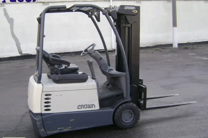 Аренда электропогрузчик б/у Crown SC 4220-1.3- фото № 1