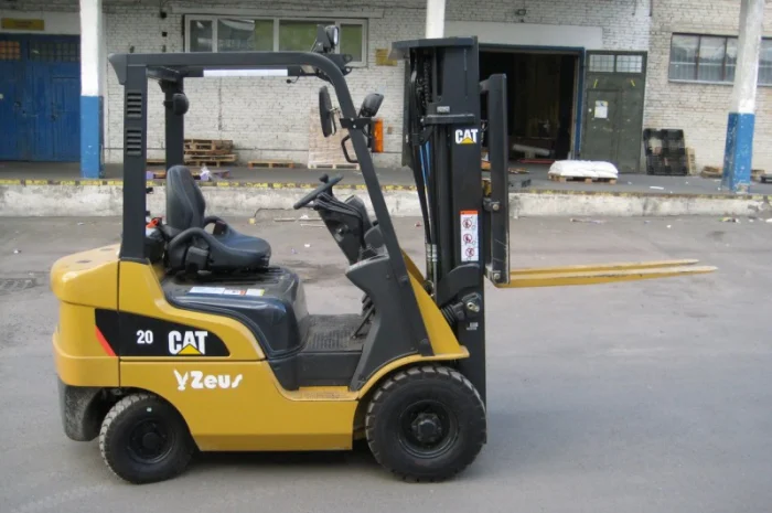 Продам погрузчик вилочный Caterpillar DP20CNT. Супер акция- фото № 1