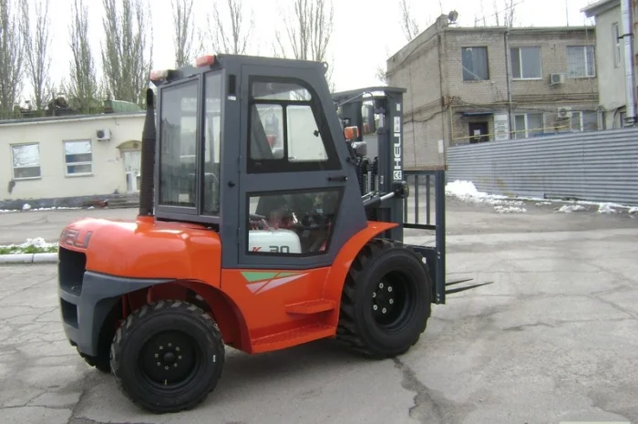 Продам автопогрузчик высокой проходимости г/п 3т Heli- фото № 4