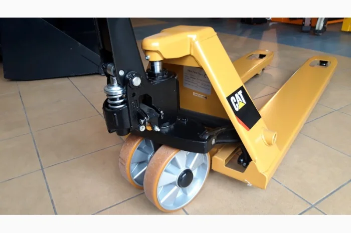 Гидравлическая тележка CBF25-MPTP Caterpillar- фото № 3