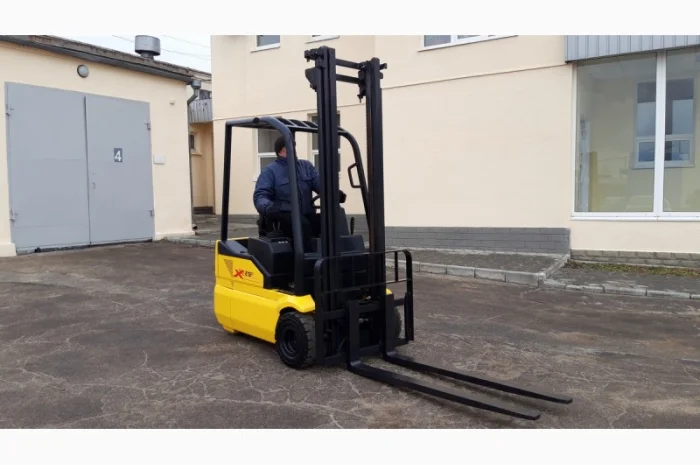 Электропогрузчик бу OM XE 12/3 грузоподъемность 1, 2 тонны- фото № 3