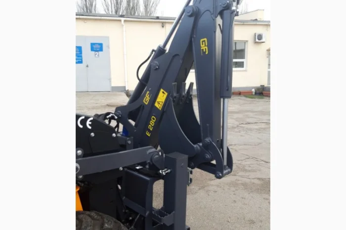 Ковшовый мини погрузчик SSL5700 (Южная Корея) с обратной лопатой (Италия)- фото № 2