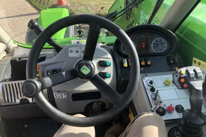 Продам телескопічний навантажувач MERLO P32.6- фото № 8