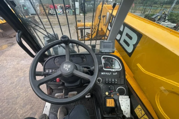 Продам телескопічний навантажувач JCB 531-70- фото № 10