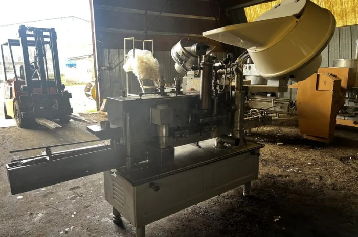 Машина закаточна Ж7-УМТ-6- фото № 4