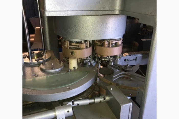 Закаточная машина Б4-КЗК-79- фото № 2