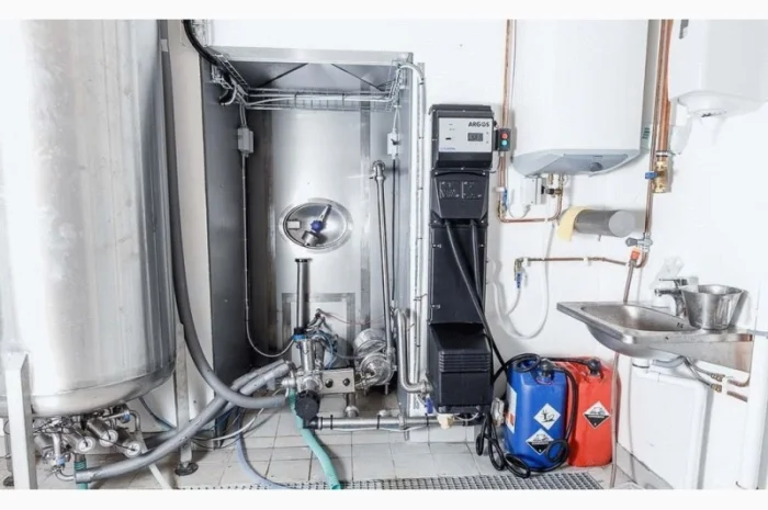 Резервуар для охлаждения молока (бункер) новый Wedholms объемом 15000 литров- фото № 4