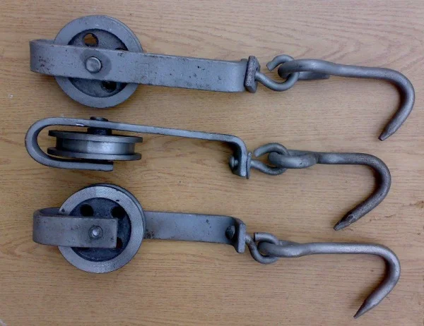 Троллеи ( крючки для убойного цеха)- фото № 1