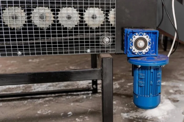 Машина для интенсивной и принудительной очистки и шелушения головок чеснока- фото № 3