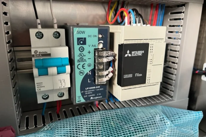 Машина напівавтоматична для ножового очищення моркви STvega KPel L500- фото № 10