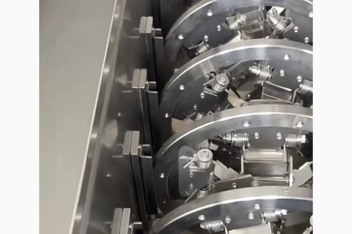 Машина напівавтоматична для ножового очищення моркви STvega KPel L500- фото № 8