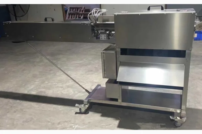 Машина напівавтоматична для ножового очищення моркви STvega KPel L500- фото № 4