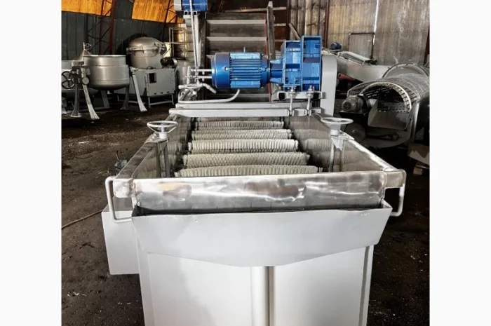 Машина миюча для овочів (щіткова)- фото № 3