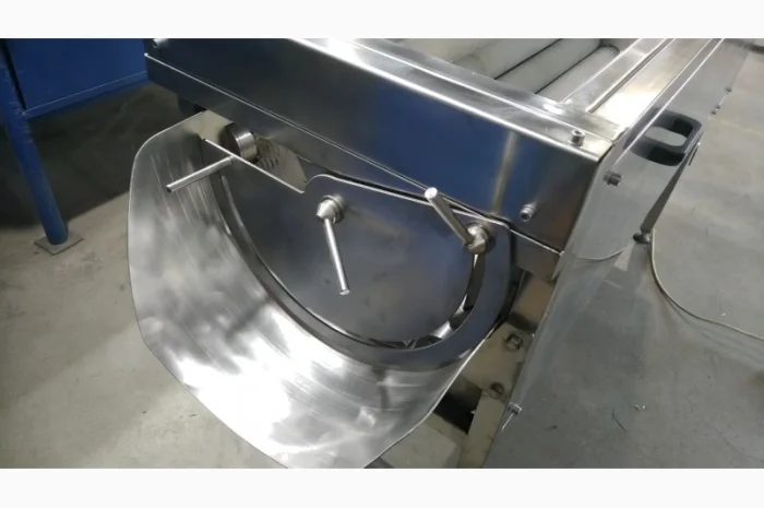 Порционная щеточная мойка для овощей, корнеплодов и орехов 1т/час- фото № 3