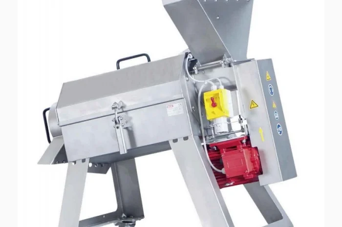 Протирочная машина для вишен, черешен, слив, абрикос, яблок Voran 1000 кг/час- фото № 1