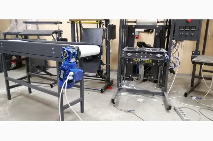 Транспортер ленточный отводящий. Транспортер контроля качества продукции. Конвейер- фото № 3