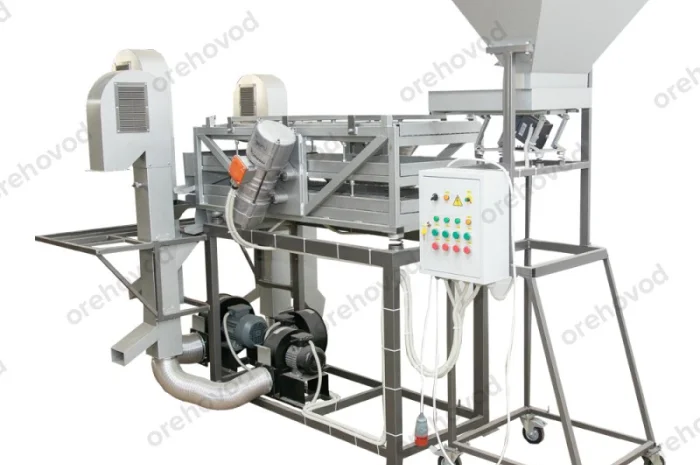 Вібросито з аспірацією для сортування волоського горіха (300 кг/год)- фото № 2