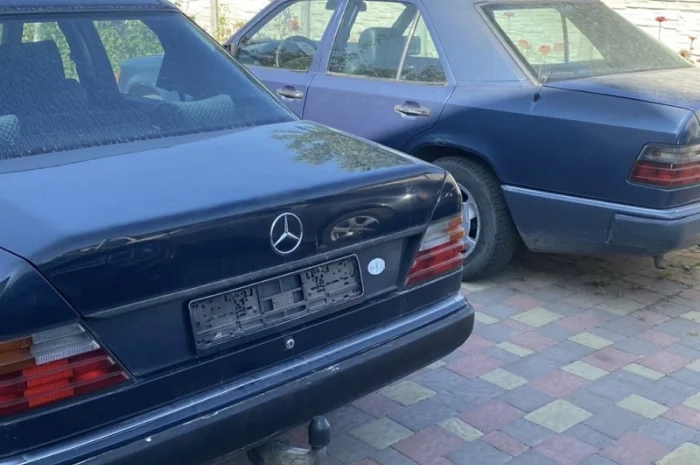 Обміняю 2 мерседеси 124 1990р. на зернові- фото № 2