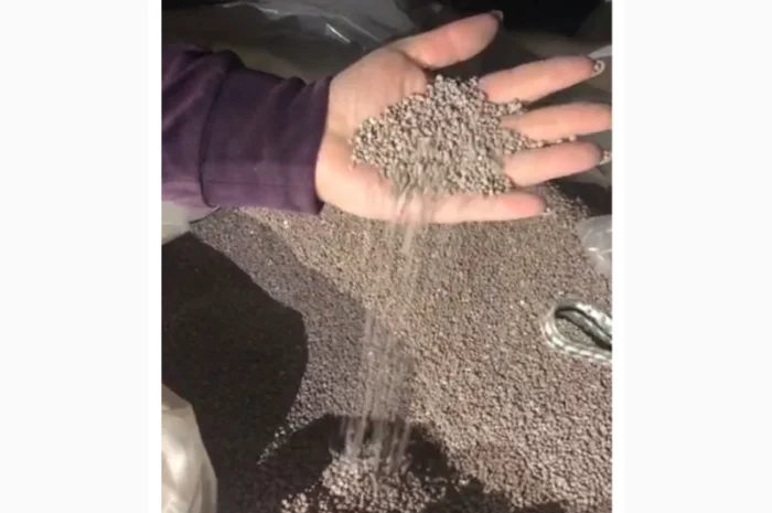 Нітроамофоска 4:12:12 та 5:20:20 у продажу- фото № 4