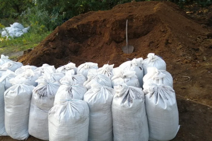 Перегной Боярка Тарасовка Перегной в мешках Киевская область Натуральное удобрение- фото № 5