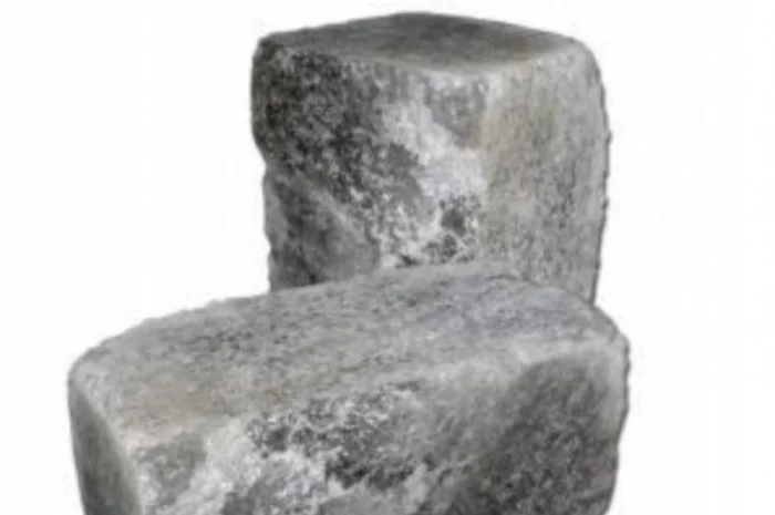 Кормовая соль (брикет, лизун)- фото № 1