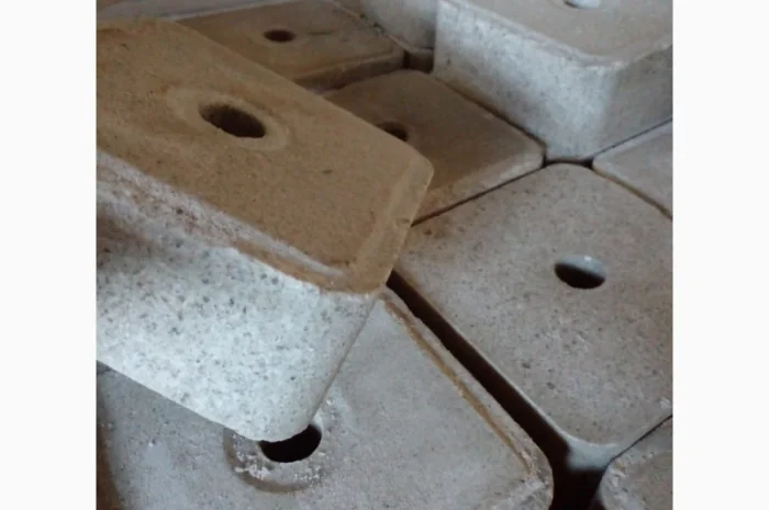 Сіль брикет лизунець 10кг ціна з ПДВ- фото № 1