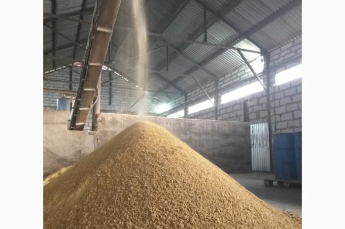 Соевый жмых, корм для свиней, доставка Новая Почта- фото № 1