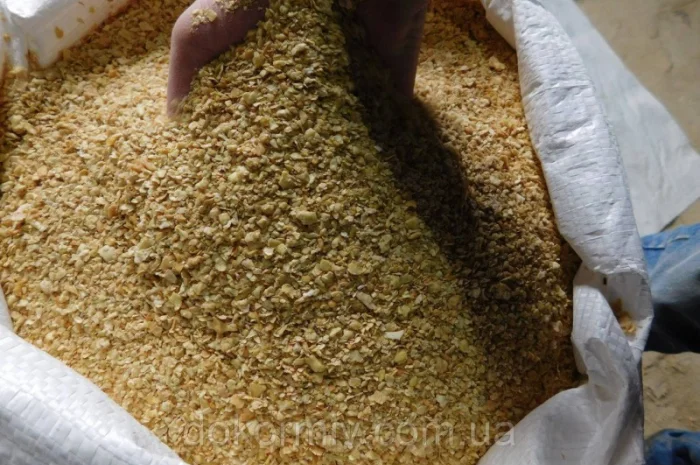 Продам соєвий шрот (макуха, макових) з вмістом протеїну 44-45%- фото № 1