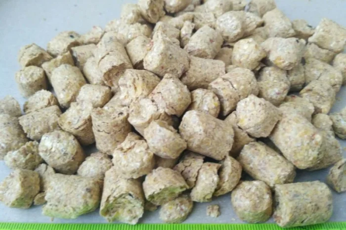 Корм кукурудзяні гранули- фото № 1