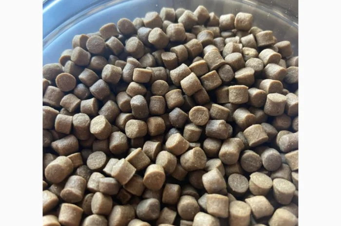 Корм Fishery Tech Barbel Classic для малька коропа, сома (2, 0; 3, 0; 4, 0; 4, 5; 6, 0 мм)- фото № 4