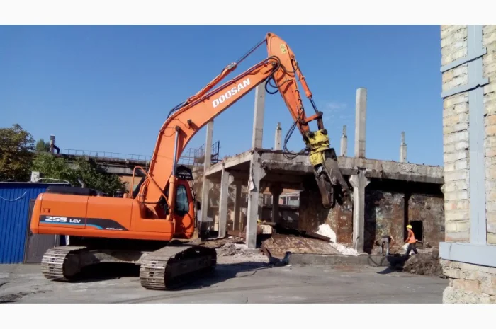 Демонтаж.Снос строений.Вывоз строймусора в Киеве- фото № 2